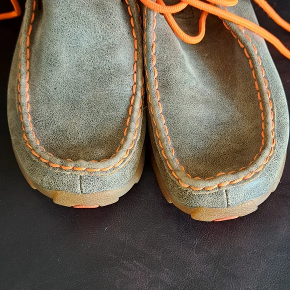 Twisted X - Picture 9 of 11